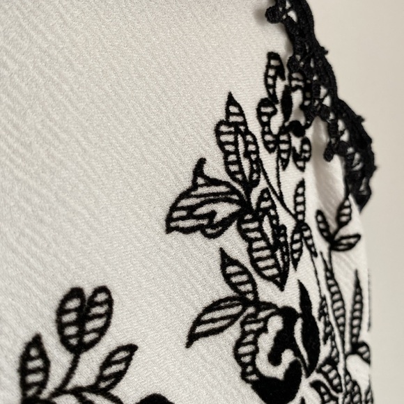 Iris & Ivy size 7 girls black and white formal dress. - Picture 6 of 15